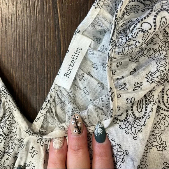 Bucketlist Running From Top SZ MED - Picture 2 of 4